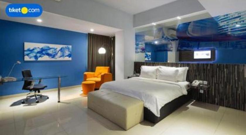 G Suites Hotel By Amithya Surabaya Esterno foto