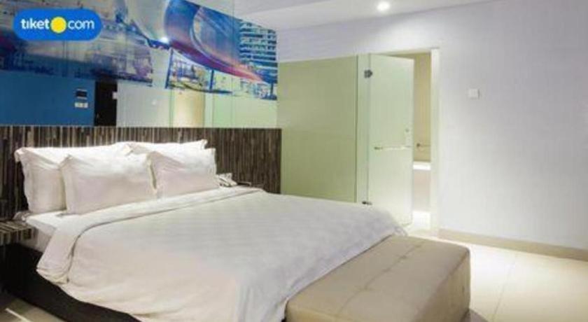 G Suites Hotel By Amithya Surabaya Esterno foto