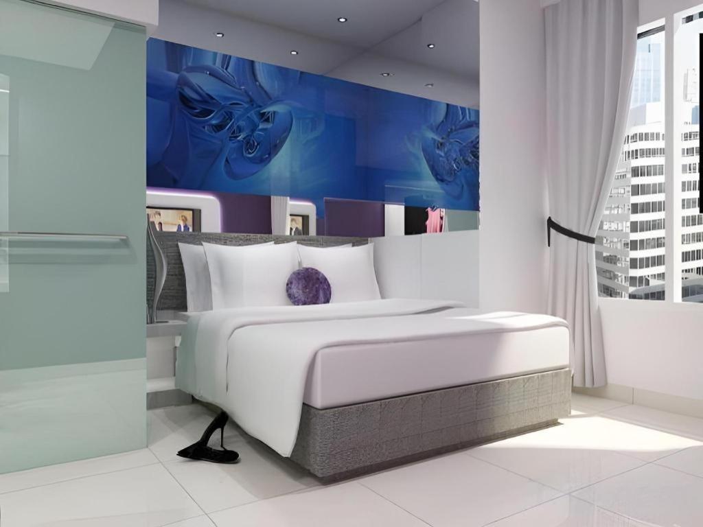 G Suites Hotel By Amithya Surabaya Esterno foto